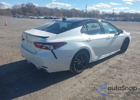 2021 Toyota Camry Xse Awd z USA, uszkodzony, nr VIN 4T1K61BKXMU030337